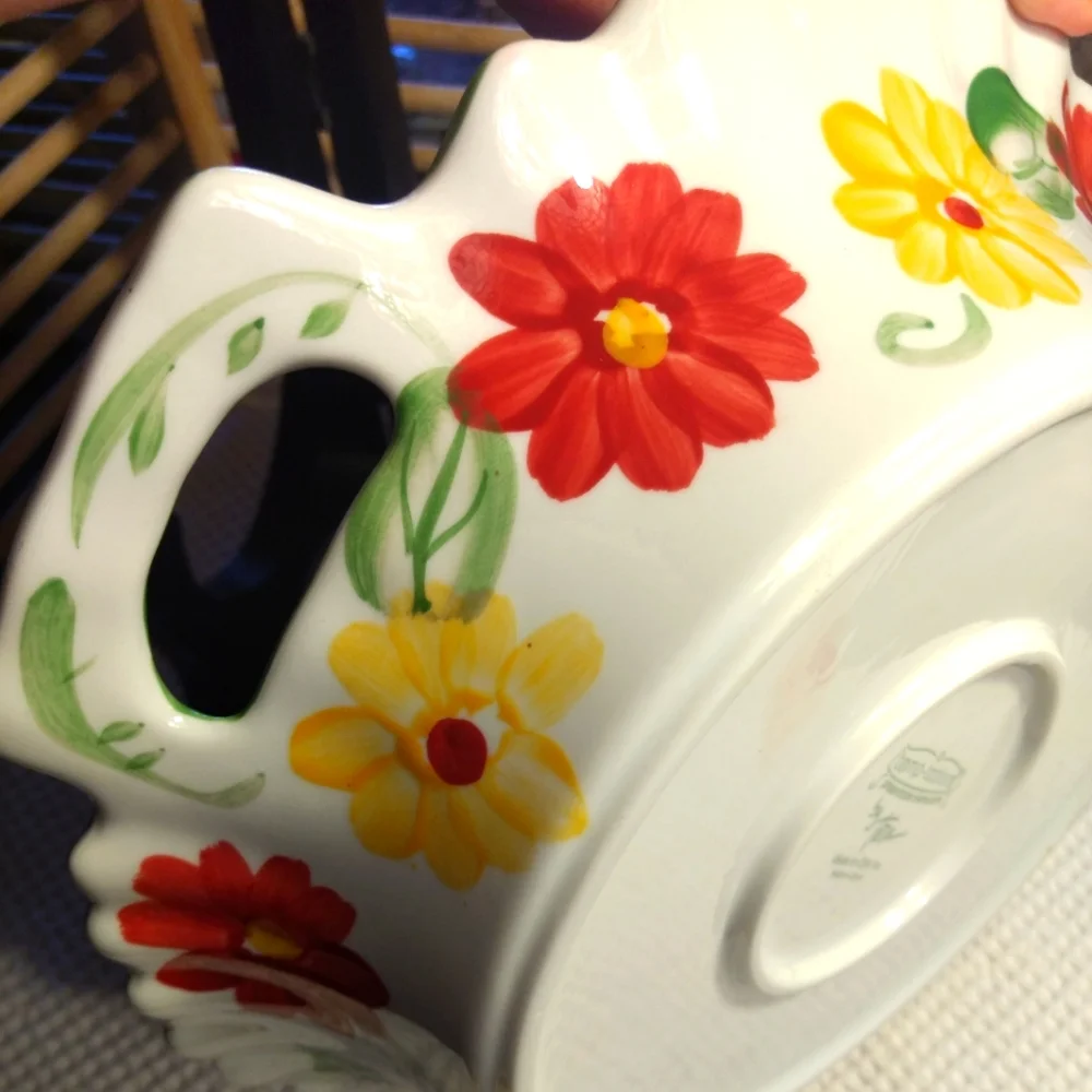 11' TEMP-TATIONS By Tara Casserole/Baking Dish in Red/Yellow Floral - 1QT.